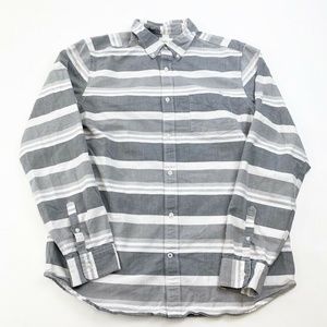 GAP "Modern Oxford"  Button Down Shirt